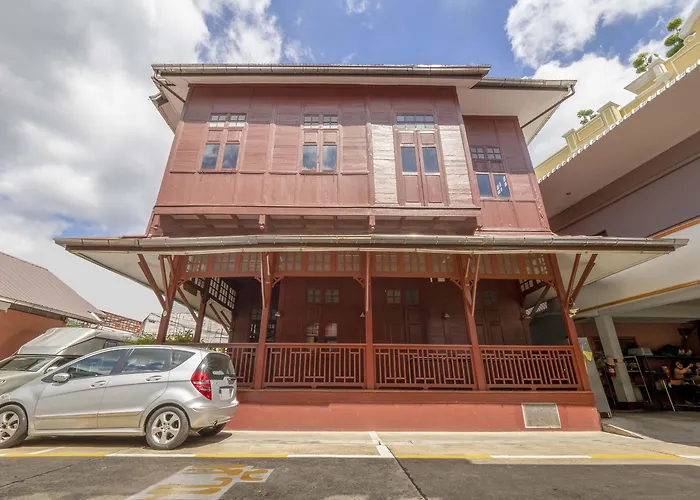 Oyo 1089 Baan Boran Hotel 2*