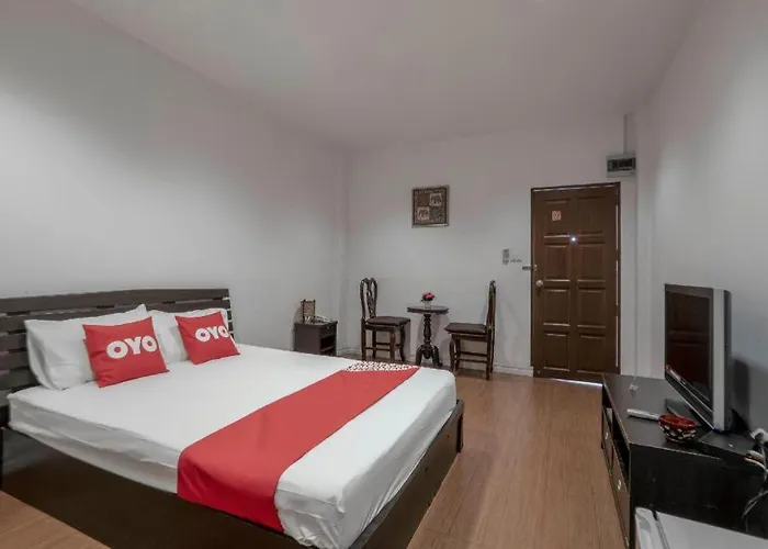Oyo 1089 Baan Boran Hotel 2*