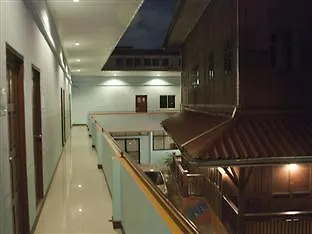 Hotel Oyo 1089 Baan Boran 2*